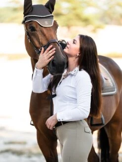 PS Of Sweden Elite Jump Saddle Pad Misty Brown -Equestrian Club DSC3649.jpgbewerkte defdd403 07ef 46bb aac6 ab1362da7a30