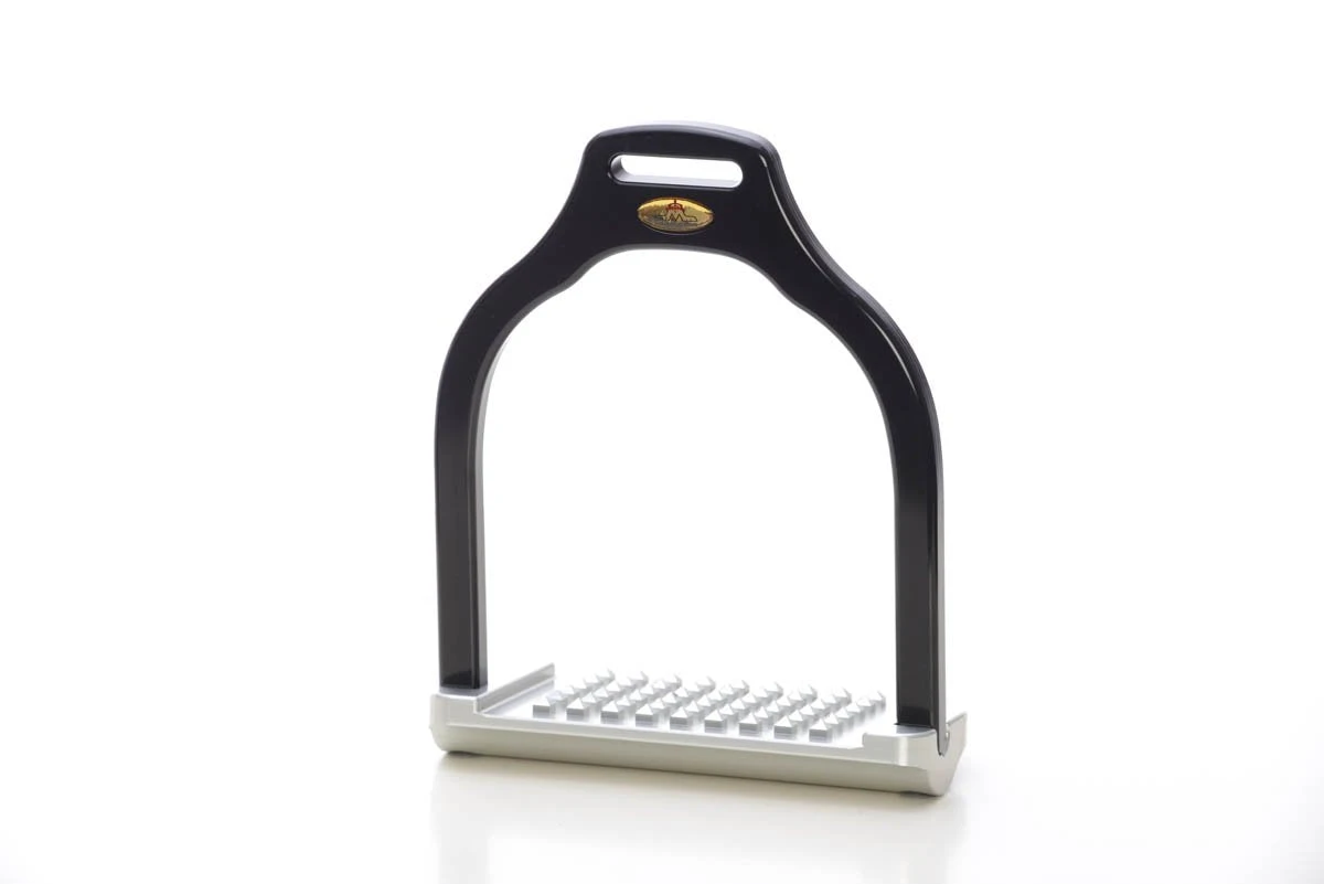 Makebe Wave Stirrups Black 1 Makebe Wave Stirrups Black