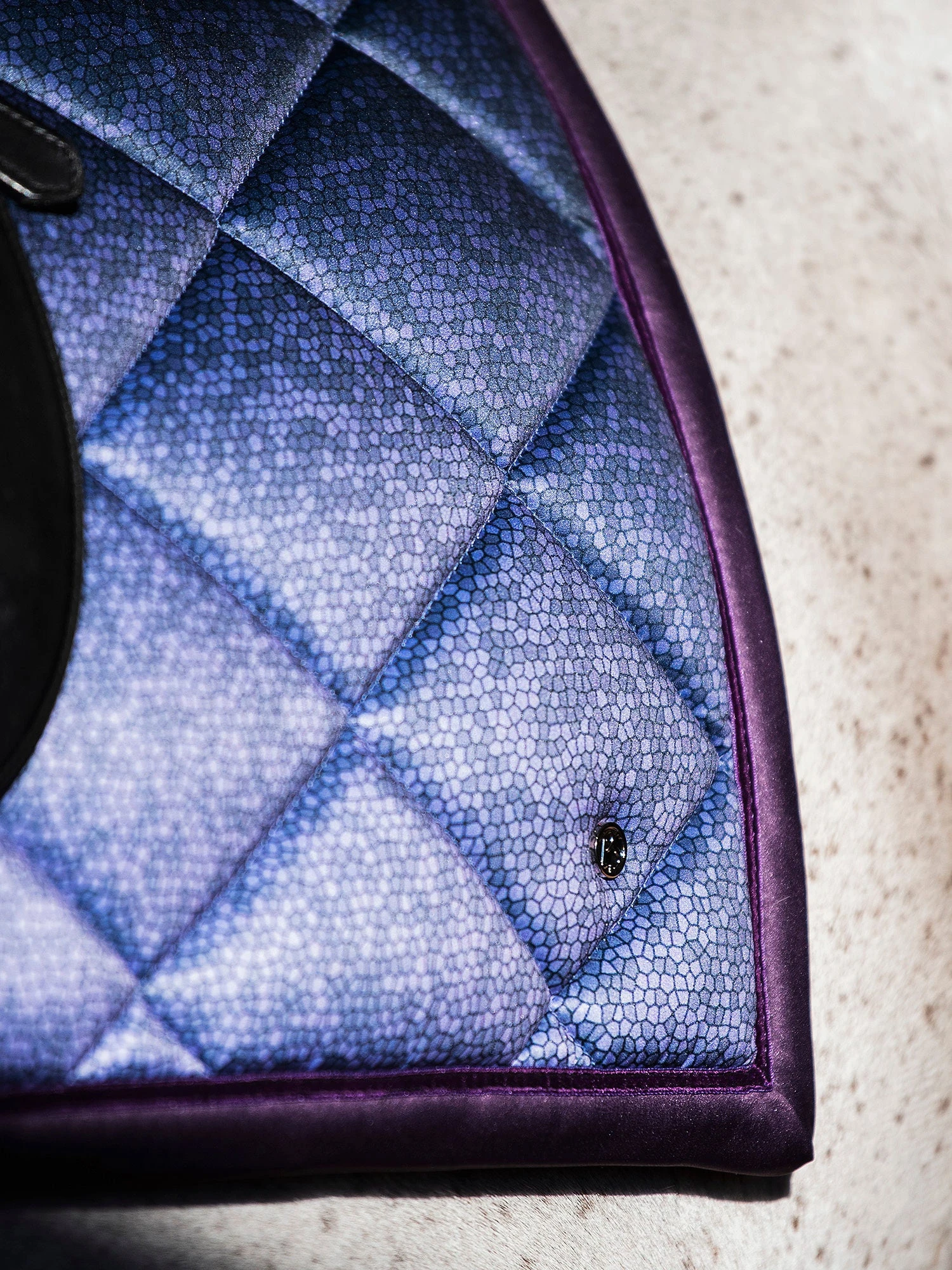 PS Of Sweden Ombré Dressage Saddle Pad Plum 3 PS Of Sweden Ombré Dressage Saddle Pad Plum - Image 3