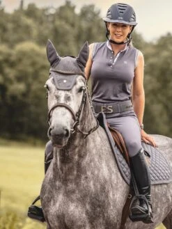 PS Of Sweden Candice Breeches Grey 9 PS Of Sweden Candice Breeches Grey -Equestrian Club PoleJumppadandflyhatGreywithMinnapoloCandicebreeches 0f0f8989 69ad 45f5 850e ebf200fb72bd