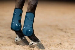 Equestrian Stockholm Anatomic Tendon Boots Blue Meadow 7 Equestrian Stockholm Anatomic Tendon Boots Blue Meadow -Equestrian Club blue meadow tendon boots framskydd peesbeschermers frontschutz on3