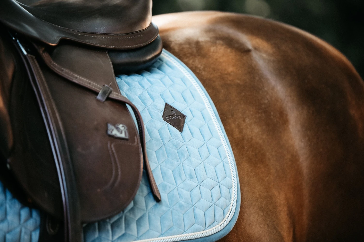 Kentucky Velvet Jump Saddle Pad Light Blue 2 Kentucky Velvet Jump Saddle Pad Light Blue - Image 2
