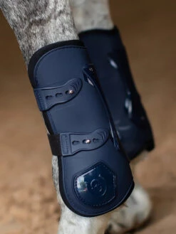 Equestrian Stockholm Anatomic Tendon Boots Modern Tech Navy -Equestrian Club modern tech navy tendon boots framskydd peesbeschermers frontschutz on2