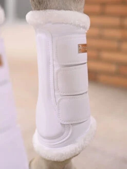 Equestrian Stockholm Fleece Brushing Boots White Moonless Night -Equestrian Club moonless night white brushing boots benskydd gamaschen beenbeschermers on3